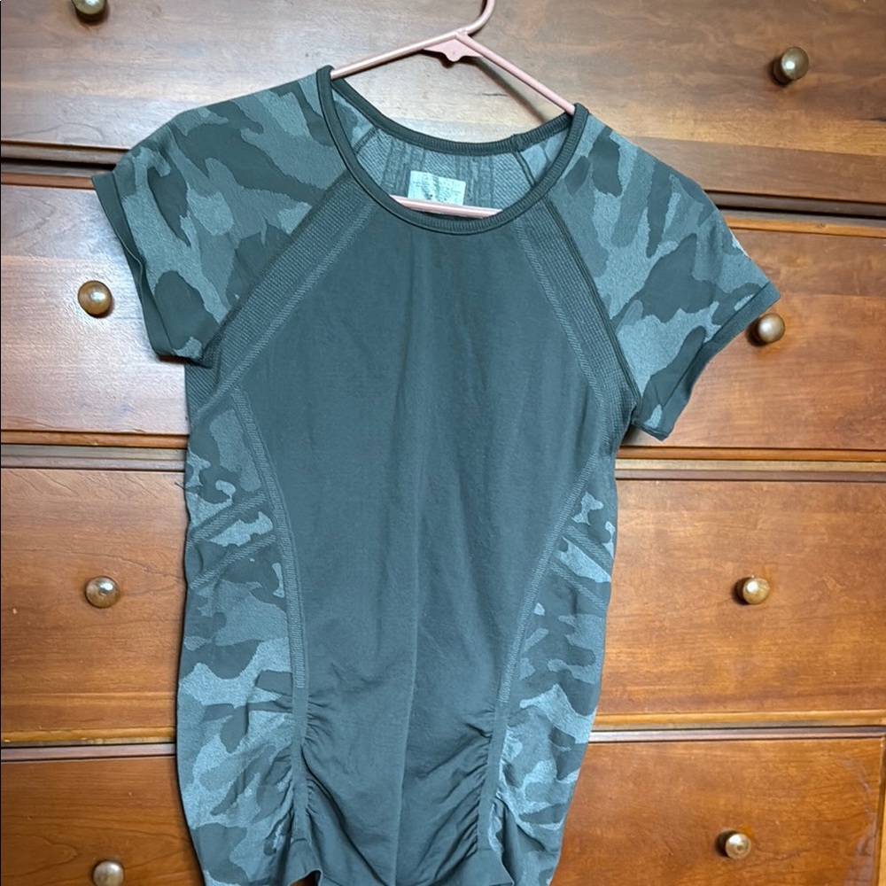 Athleta Fitted Ruched Short Sleeve T-Shirt